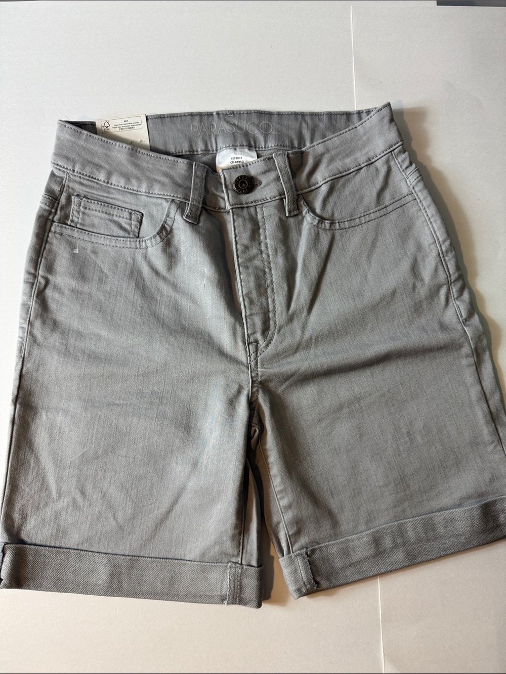 Parasuco Gray Cuffed Women’s Bermuda Shorts
